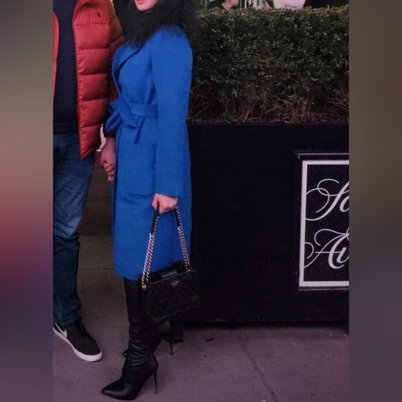 Coat - Picture 1 of 8